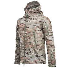 Load image into Gallery viewer, Wholesale Men's Outdoor Softshell Windproof Tactical Jacket Camouflage