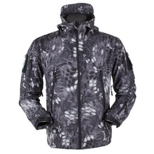 Load image into Gallery viewer, Wholesale Men's Outdoor Softshell Windproof Tactical Jacket Camouflage