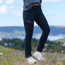Load image into Gallery viewer, Wholesale Women&#39;s Fast Drying Hiking Pants Spring 17002
