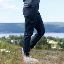Load image into Gallery viewer, Custom Unisex Winter Heavy Warm Adventure Hiking Cargo Pants
