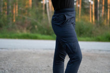 Load image into Gallery viewer, Custom Unisex Winter Heavy Warm Adventure Hiking Cargo Pants
